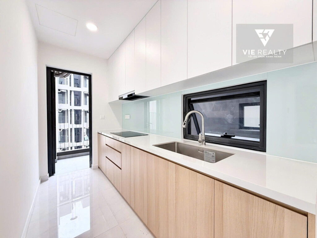 Cho thuê căn góc 2 Phòng nhà cơ bản view nội khu công viên hồ bơi